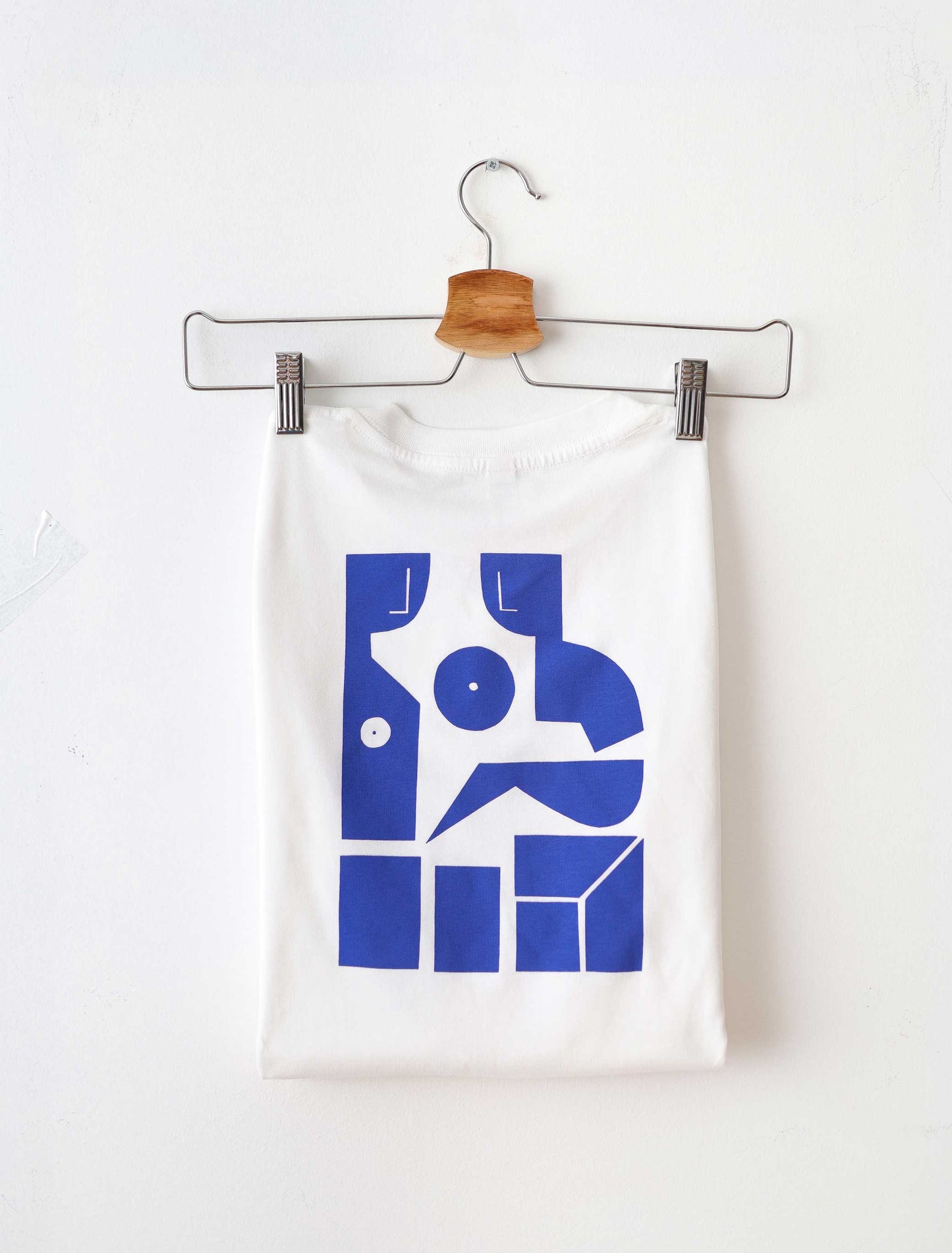 Κάτω απ'το φεγγάρι.T-shirt με τύπωμα στην πλάτη