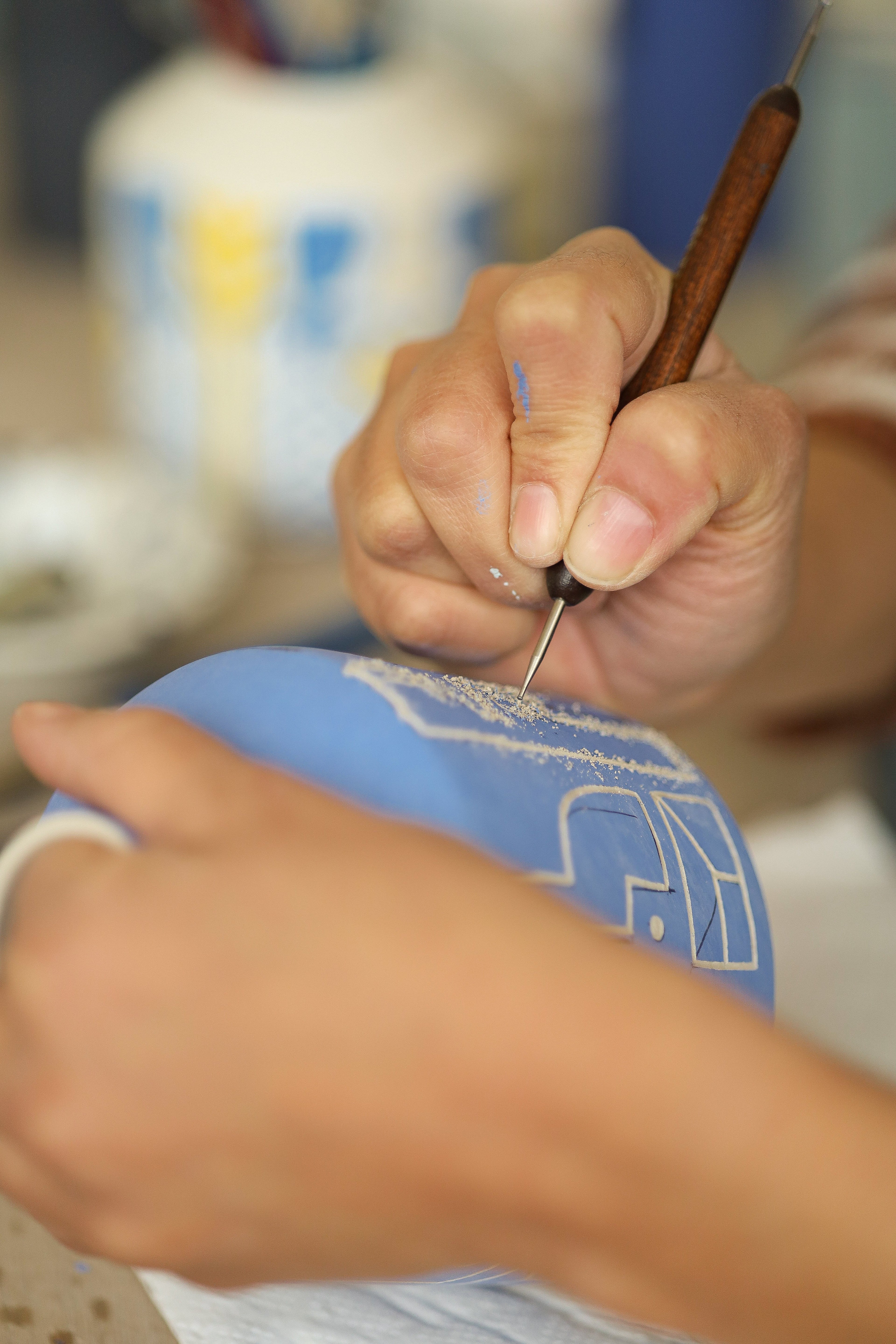 Τον Απρίλη γεννιέμαι από πηλό