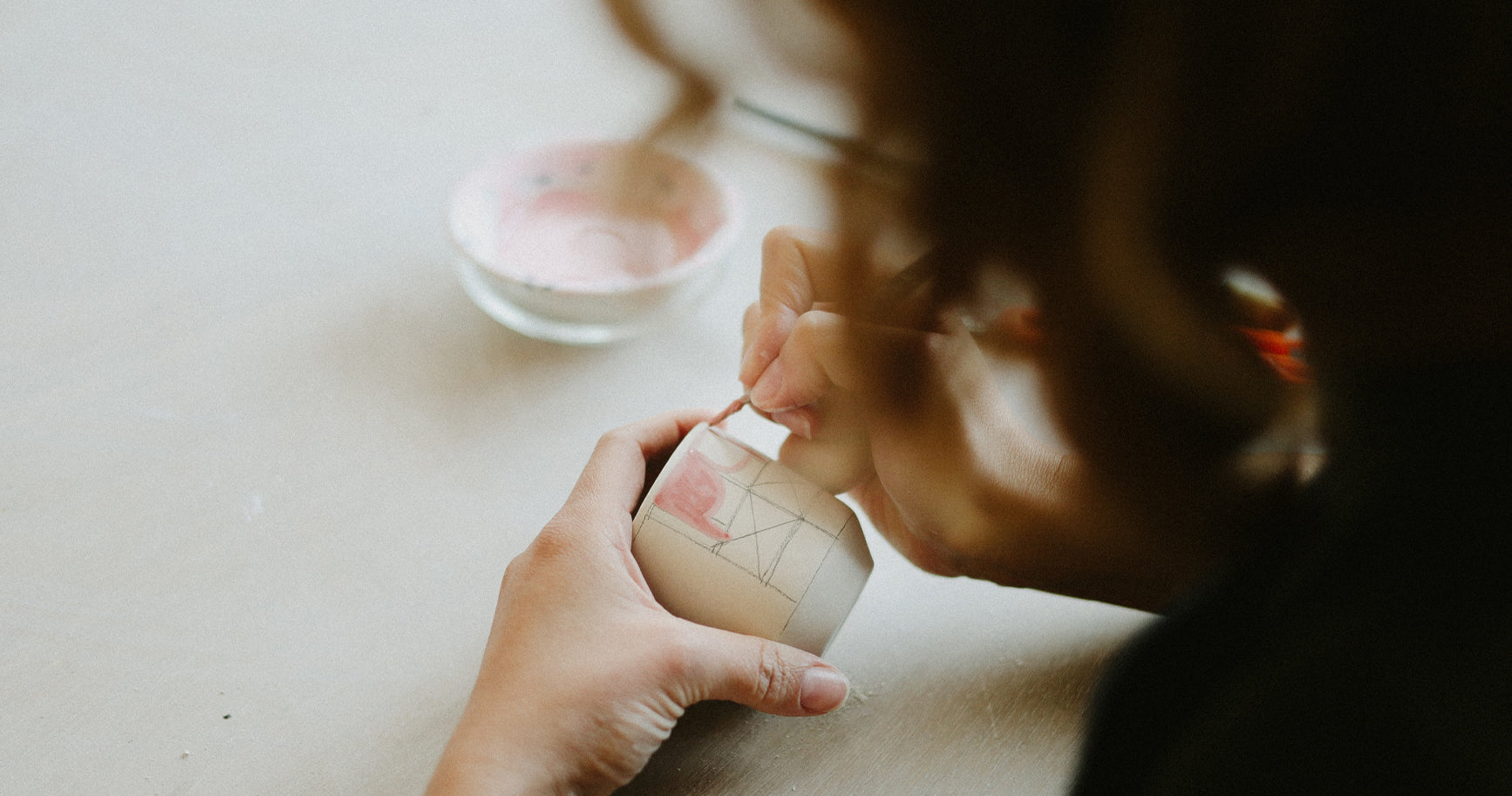 Η Logo Lady κατεβαίνει στην Αγορά